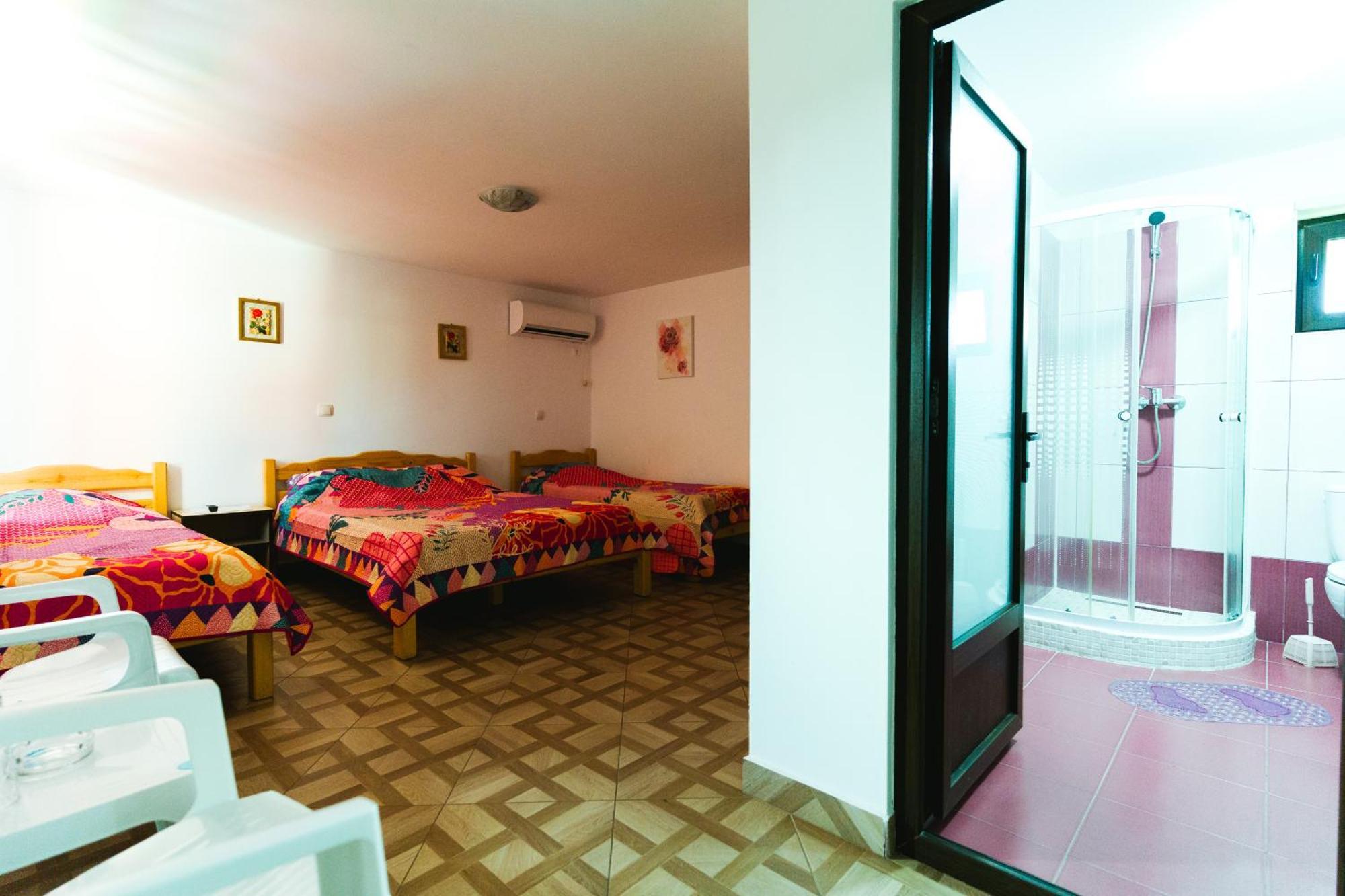 Hotel Casa Leahu Costinesti Esterno foto