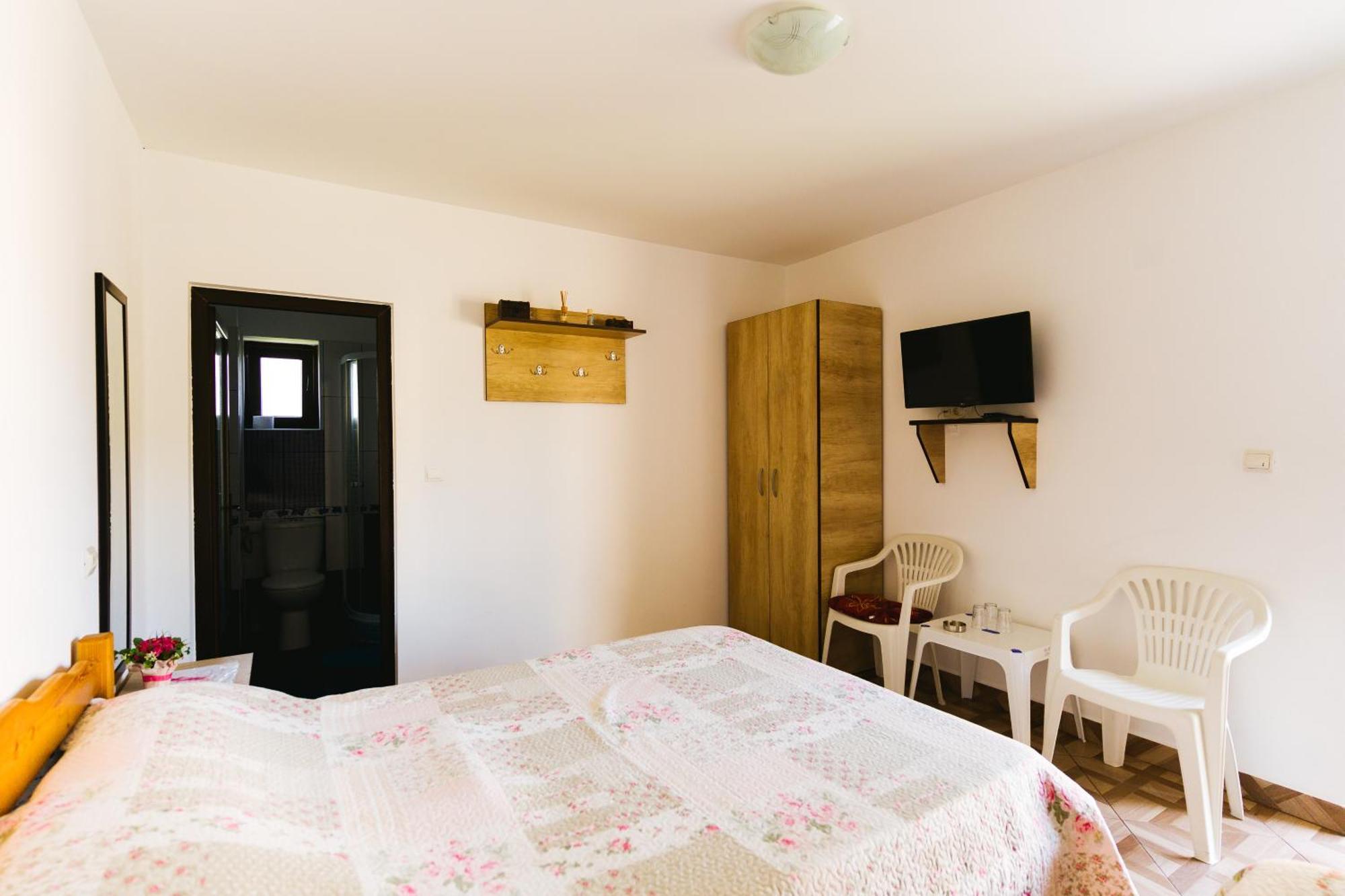 Hotel Casa Leahu Costinesti Esterno foto
